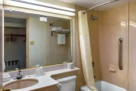 Quality Inn Tyler - Lindale - 33
