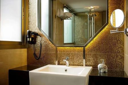 9 Suite Luxury Boutique - 42