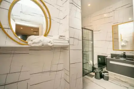 The Gate 30 Suites - 145