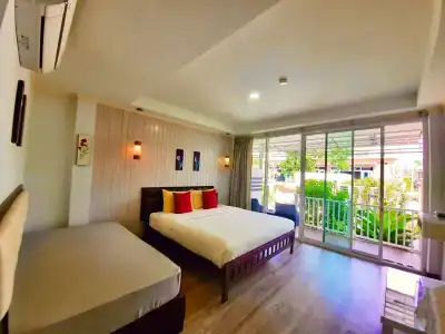At Koh Larn Resort - 25