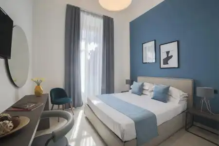 Bespoke Luxury Suites and Apartments - 18
