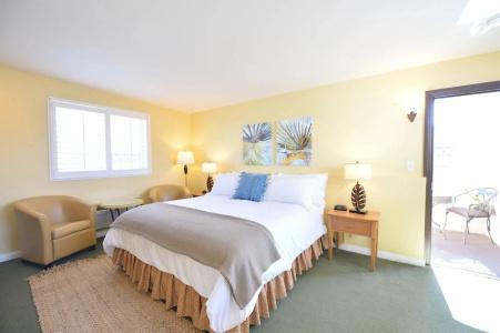 Crown City Inn - 53