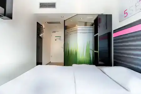 Garner Bremen City by IHG - 29
