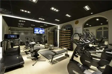 Grand Central, Small Luxurys - 27