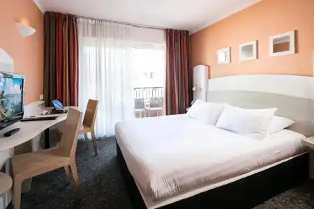 Best Western Astoria - 110