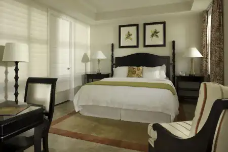Beachside Resort & Residences - 3