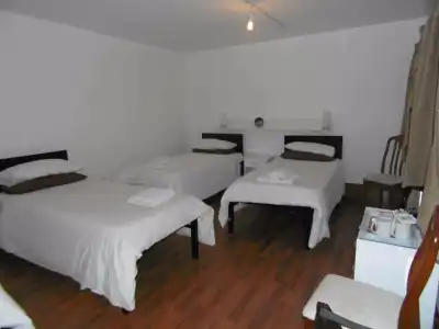 Breeze Guest House - 10
