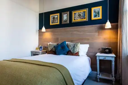 Brewers Inn - 6