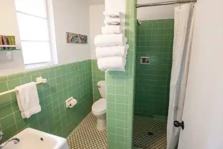 2 Master Suites - Clean - Cozy - WiFi - Elk - Covered Porch - ezAccess - 5 Stars - 20