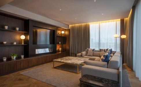 Radisson Blu Royal, - 65