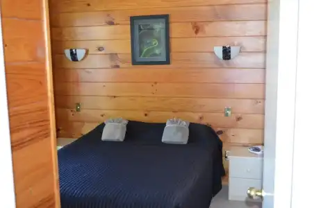 Cedarwood Lakeside Motel & Conference Venue - 59