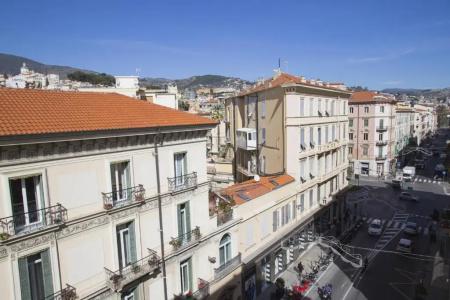 Correnti Boutique - 36