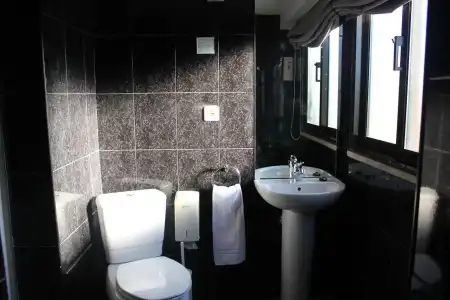 Guest House Porto Clerigus - 6