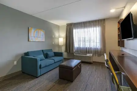 MainStay Suites Lexington I-75 - 41