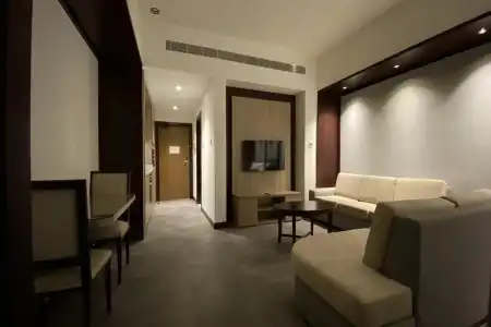 Arcadia Apartments - 10