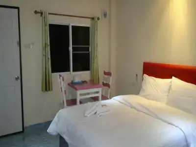 Wattana Hill Resort - 4