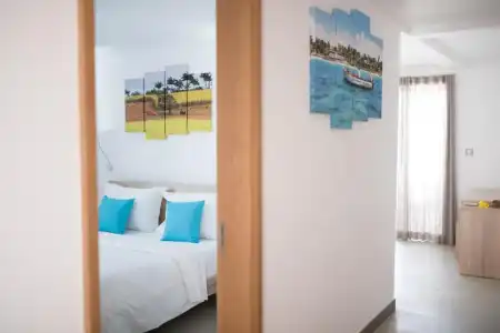 Toparadis Guest House - 54