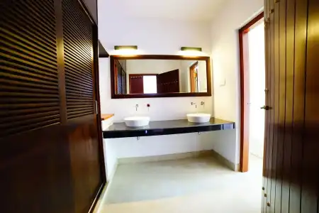 Lespri Grand - 1