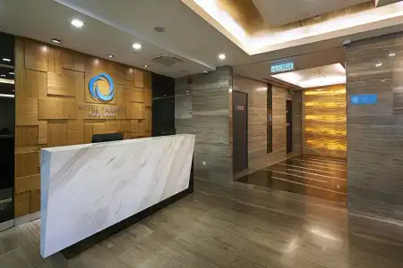 Transit Kuala Lumpur - 1