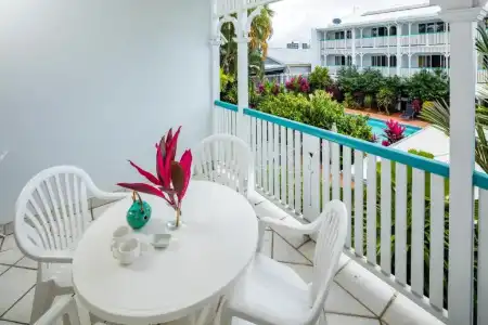 City Terraces Cairns - 36