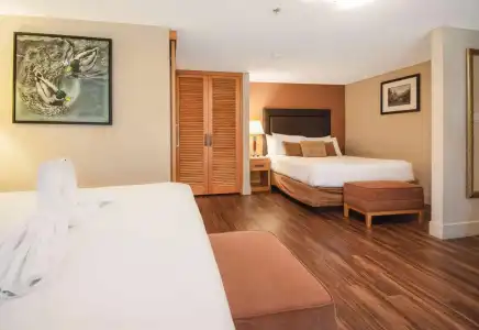 Coast Hillcrest - 3