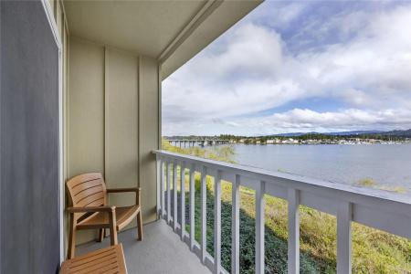 Best Western Pier Point Inn - 7