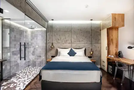 One Luxury Suites - 25