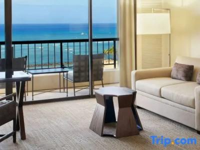 Hilton Hawaiian Village Waikiki Beach Resort - 392