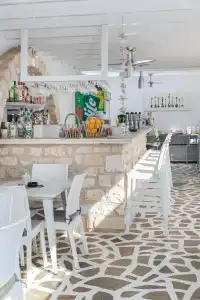 Zoumis Residence - 11