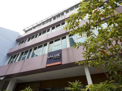 Value Balestier - 21