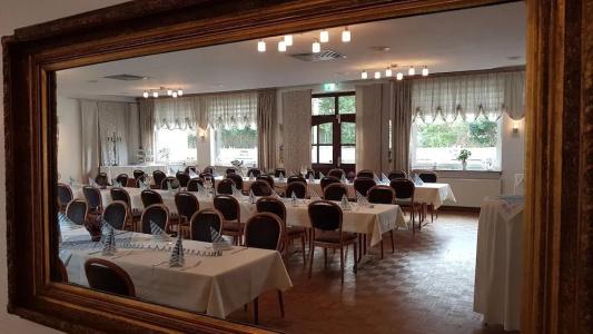Schollers Restaurant und - 22