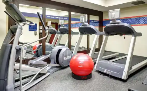 Hampton Inn & Suites Greenville-Downtown-RiverPlace - 24