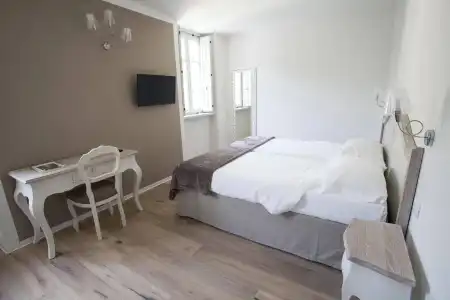 Villa Italia Luxury Suites and Apartments - 3