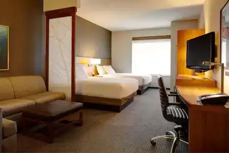 Hyatt Place Lansing - East - 37