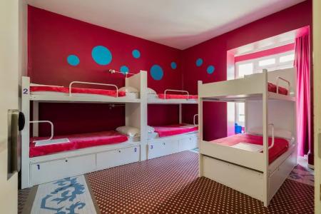 Purple Nest Hostel - 31