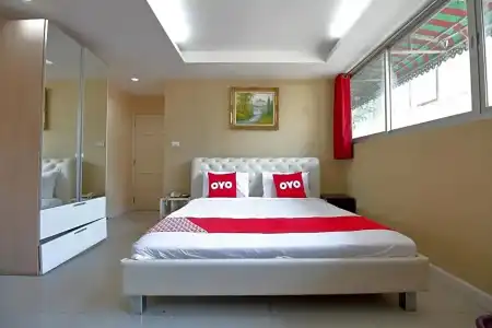 OYO 102 Diamond Residence Silom - 57