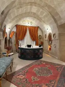 Serenus Cave Suites - 13