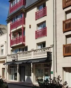 Le Trophée Boutique Hôtel Spa - La Loggia Appart'hôtel - 87