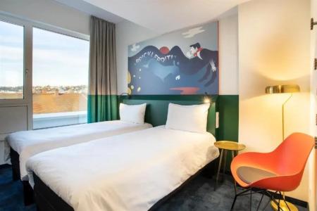 Ibis Styles - 1