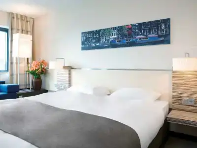 Mövenpick Amsterdam City Centre - 2