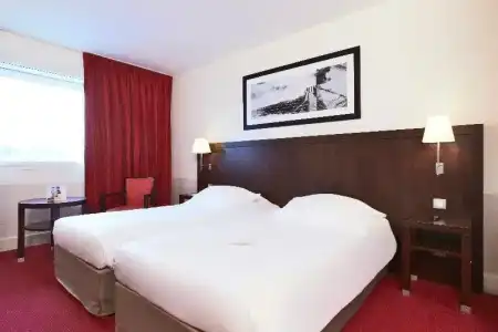 Golden Tulip CDG Airport Roissy - 51