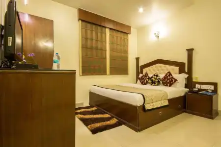 CAPITAL O74390 Grand Park Inn - 5