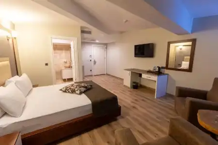 Asia Business Suites - 10