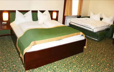 Parkhotel - 1