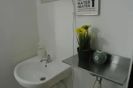Royal Hostel Singapore - 24