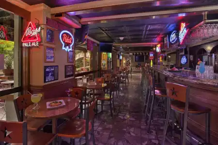 Hilton Palacio Del Rio - 26