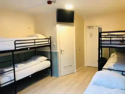 Damrak Inn - 79