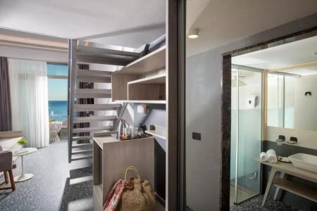 Pearl SeaBreeze Suites - 46