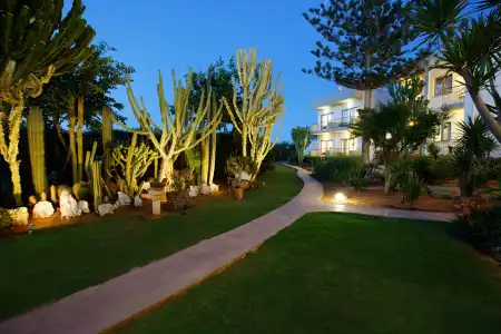Oasis Beach Adults Only - 17