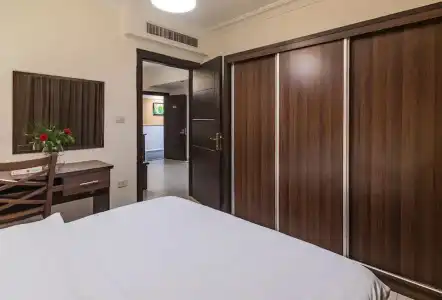 lancaster apartments-Gardens - 6